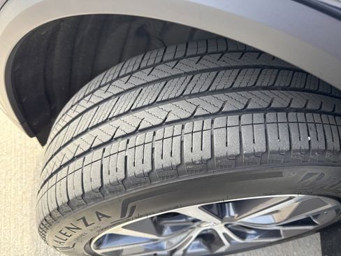 Certified 2024 Acura MDX SH-AWD w/ Technology Package image 12