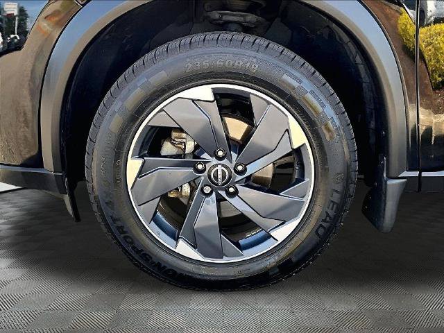 Certified 2024 Nissan Rogue SV AWD/4WD image 7