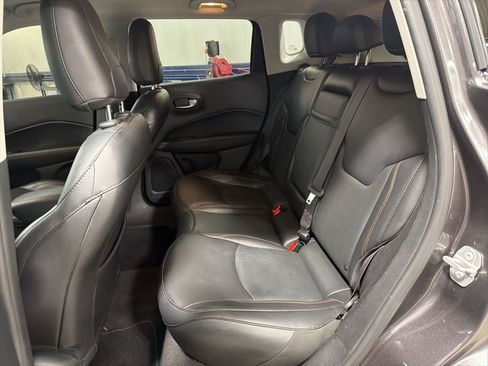 Used 2019 Jeep Compass Limited AWD/4WD image 12
