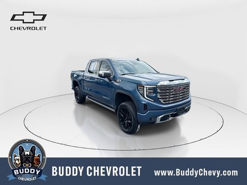 Used 2025 GMC Sierra 1500 Denali w/ Denali Reserve Package AWD/4WD image 2