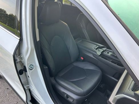 Certified 2025 Toyota Grand Highlander FWD image 17