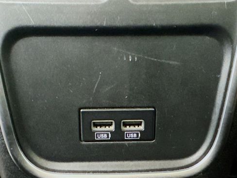 Used 2019 Chrysler 300 Touring w/ Sport Appearance Package image 35