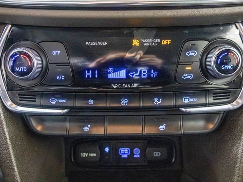 Used 2020 Hyundai Santa Fe SEL w/ Convenience Package image 25