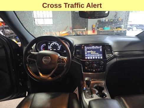 Used 2020 Jeep Grand Cherokee Limited AWD/4WD image 11