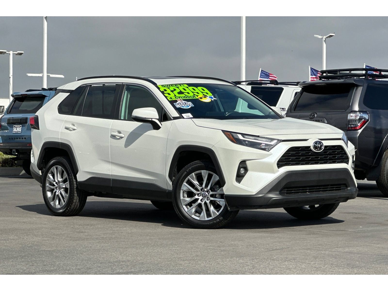 Used 2022 Toyota RAV4 XLE Premium FWD image 2