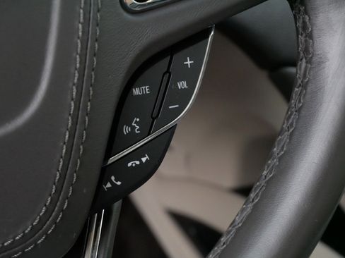 Used 2018 Lincoln MKZ Reserve FWD image 25