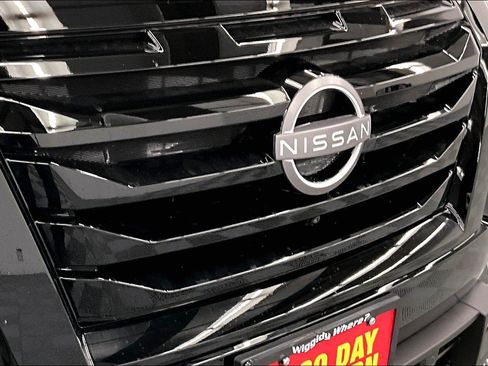 New 2025 Nissan Pathfinder Platinum w/ Lighting Package (N93) image 45