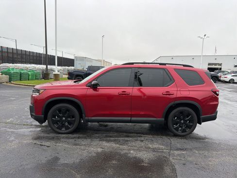 Used 2026 Honda Pilot Black Edition image 3