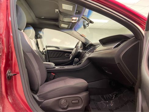 Used 2018 Ford Taurus SEL w/ Equipment Group 201A image 16
