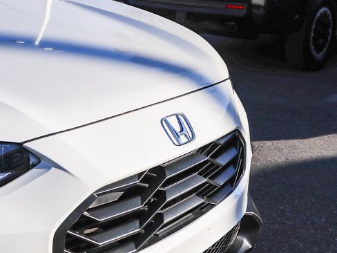 Used 2024 Honda HR-V Sport image 6