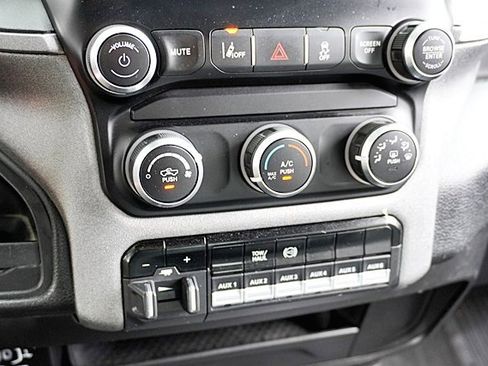 Used 2021 RAM 5500 Tradesman w/ Safety Group image 31