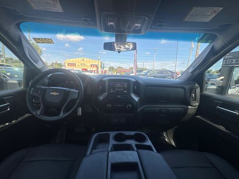 Used 2021 Chevrolet Silverado 2500 W/T w/ WT Convenience Package RWD image 16