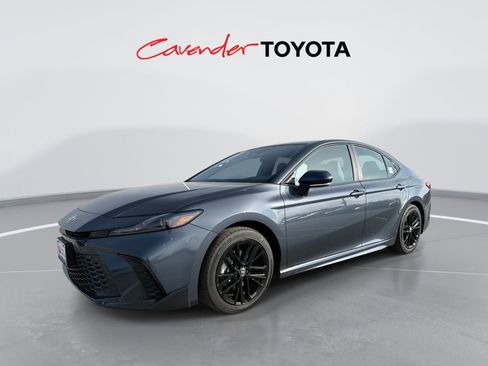 Certified 2026 Toyota Camry SE image 1