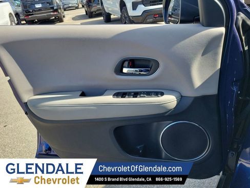 Used 2016 Honda HR-V EX image 38