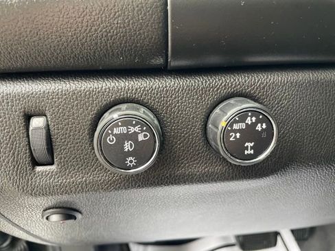 Used 2015 GMC Canyon SLT image 15