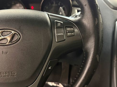 Used 2011 Hyundai Genesis 2.0T image 24
