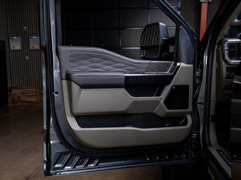 Used 2026 Ford F450 Platinum w/ Platinum Plus Package image 33