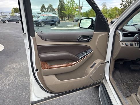 Used 2017 Chevrolet Suburban Premier AWD/4WD image 9