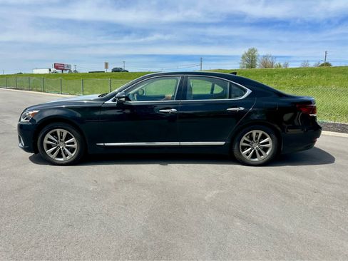 Used 2016 Lexus LS 460 AWD w/ Ultra Luxury Package image 8