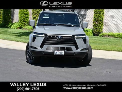 Certified 2024 Lexus GX 550 AWD/4WD image 2