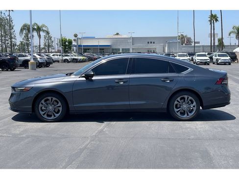 Used 2023 Honda Accord EX-L image 2