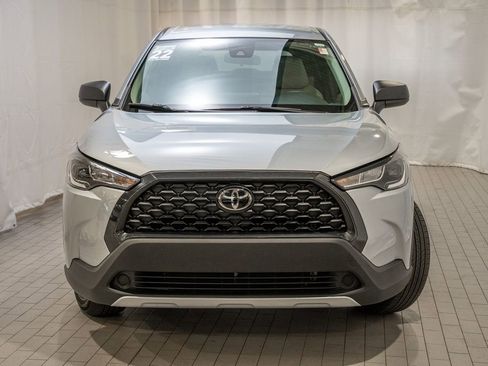 Certified 2022 Toyota Corolla Cross L image 3