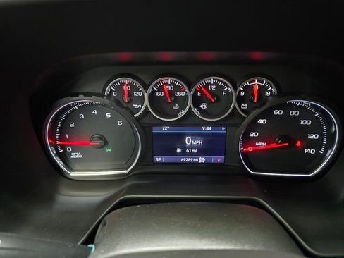 Used 2021 Chevrolet Tahoe Z71 AWD/4WD image 28