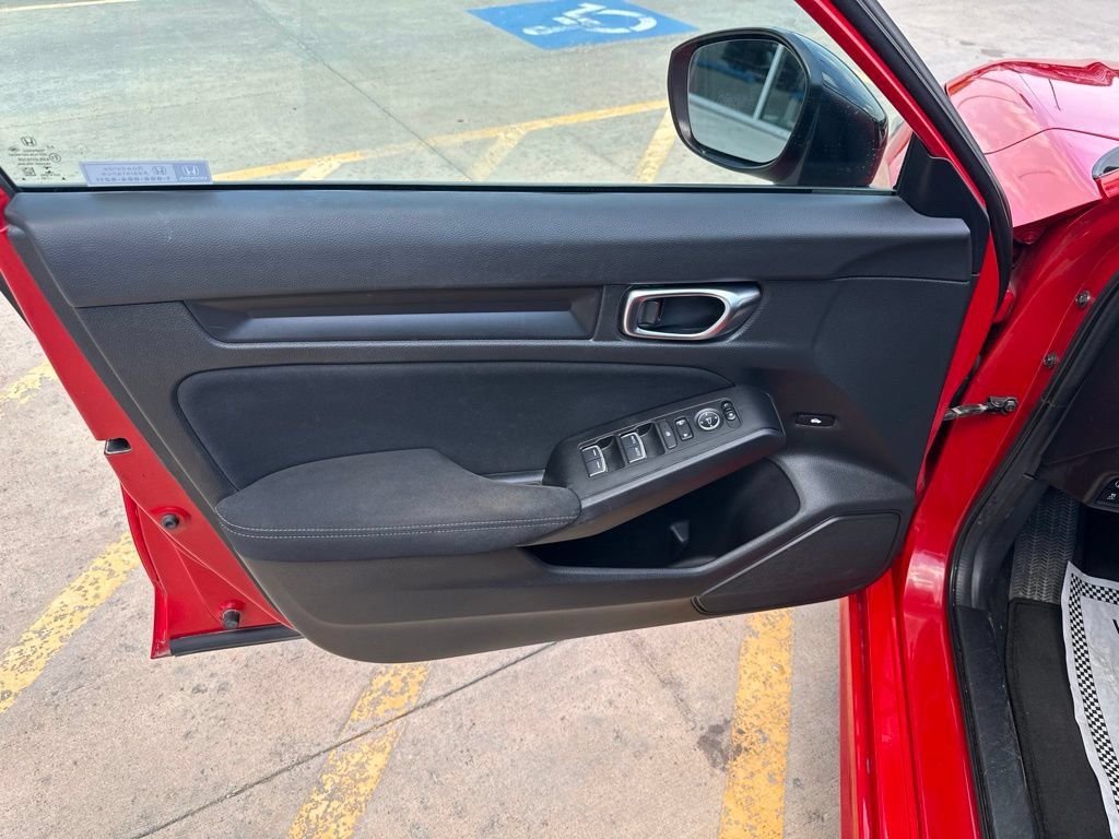Used 2022 Honda Civic Sport image 9
