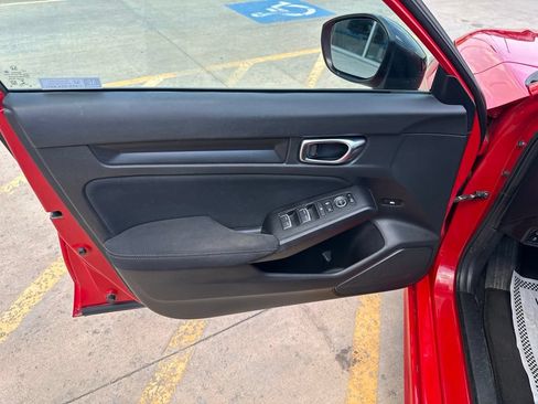 Used 2022 Honda Civic Sport image 9