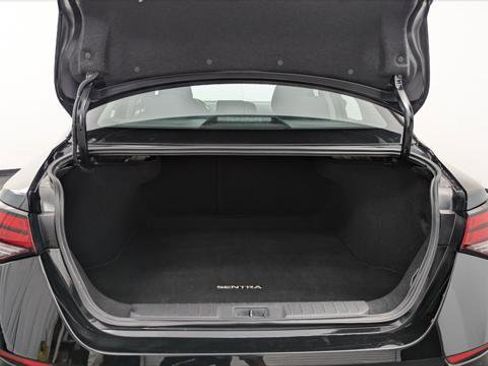Used 2025 Nissan Sentra SV image 18