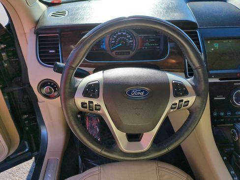 Used 2018 Ford Taurus Limited image 17