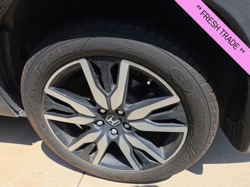 Used 2020 Honda Pilot Touring image 19