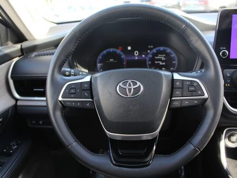 Certified 2025 Toyota Grand Highlander AWD image 57