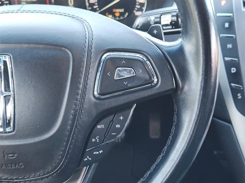 Used 2019 Lincoln MKZ Reserve image 28