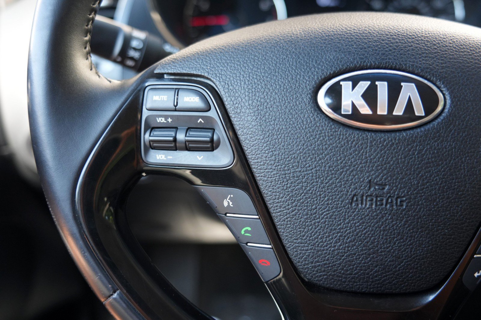 Used 2018 Kia Forte S FWD image 19