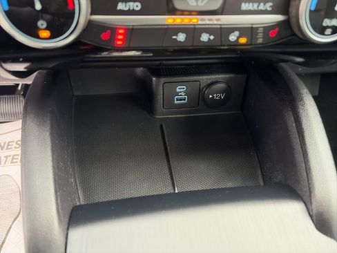 Used 2022 Ford Escape SEL image 27