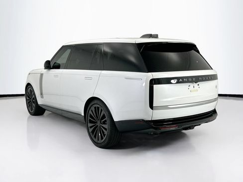 Used 2025 Land Rover Range Rover SV AWD/4WD image 7