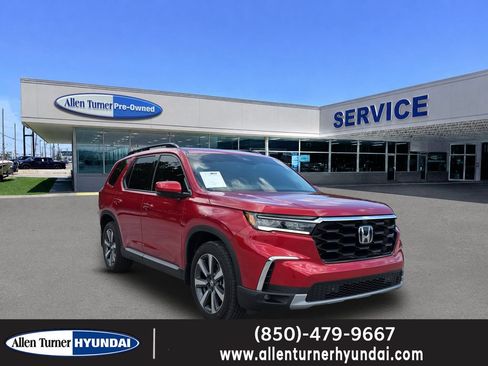 Used 2025 Honda Pilot Elite image 1