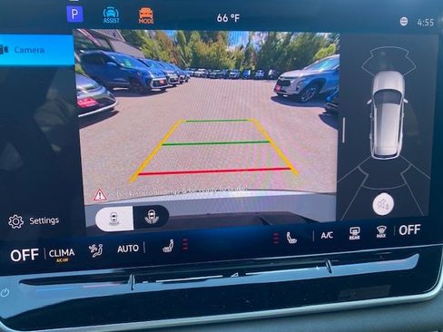 New 2025 Volkswagen Tiguan SE R-Line image 11