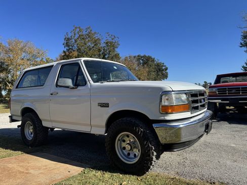 Used 1995 Ford Bronco XL image 4