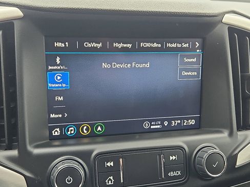 Used 2022 GMC Terrain SLE w/ Driver Convenience Package image 17