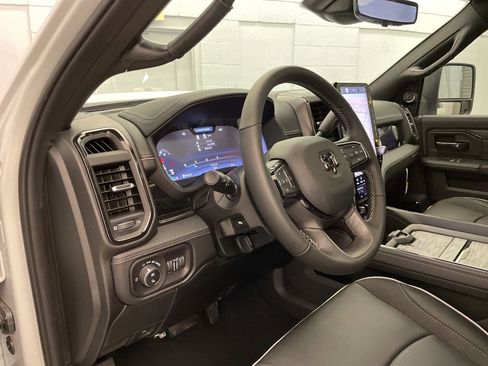 New 2026 RAM 3500 Limited AWD/4WD image 22
