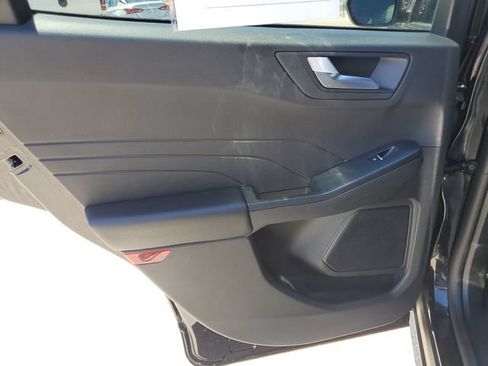 Used 2025 Ford Escape ST-Line FWD image 15