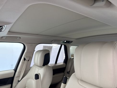 Certified 2019 Land Rover Range Rover HSE image 11