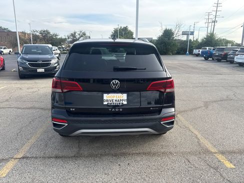 Used 2024 Volkswagen Taos SE AWD/4WD image 9