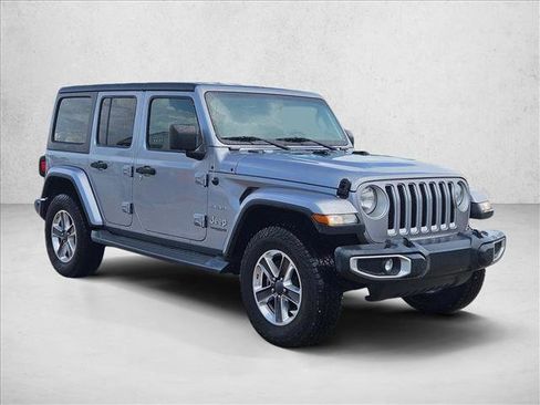 Used 2020 Jeep Wrangler Unlimited Sahara AWD/4WD image 3