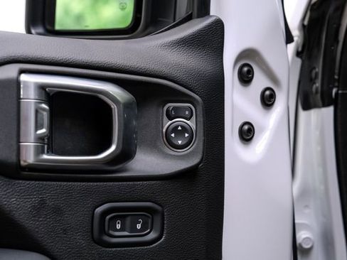 Used 2022 Jeep Wrangler Unlimited Rubicon AWD/4WD image 73