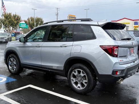 Used 2023 Honda Passport TrailSport image 5