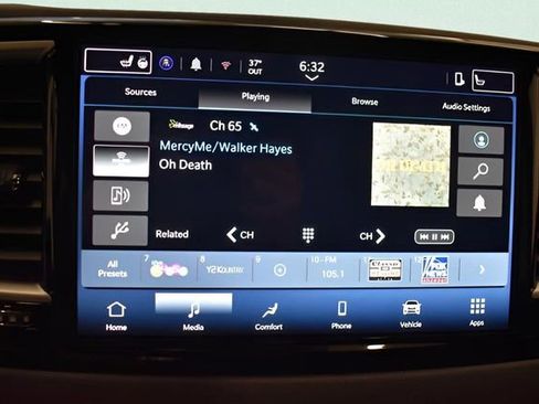 Used 2025 Chrysler Pacifica Select image 27