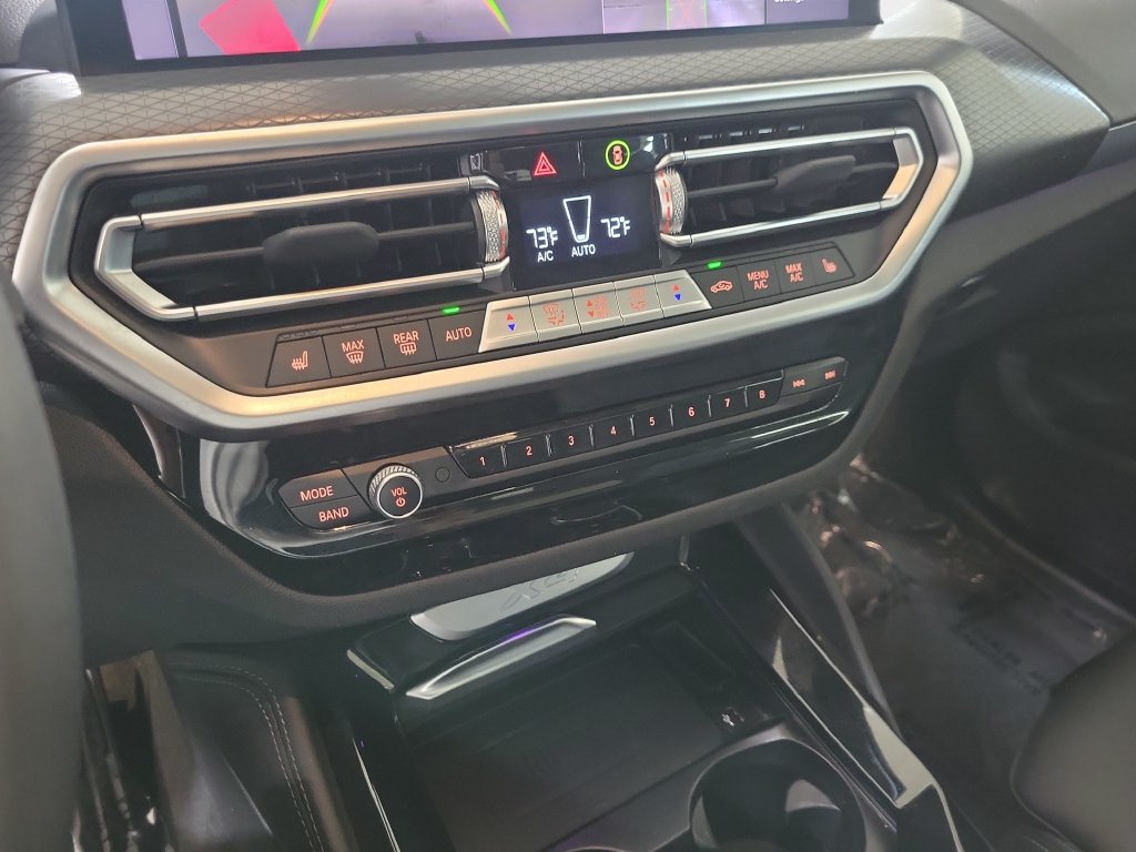 Certified 2024 BMW X4 xDrive30i w/ M Sport Package AWD/4WD image 22